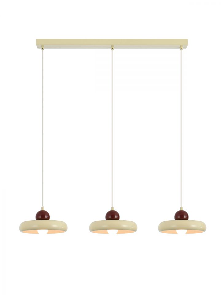 סקרלט תליה פס שלישייה